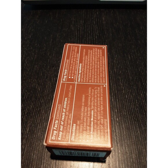 ☆ New ☆ CLINIQUE Even Better Makeup SPF 15 Evens & Corrects 19 CLOVE (D-P) 1oz - Picture 2 of 2